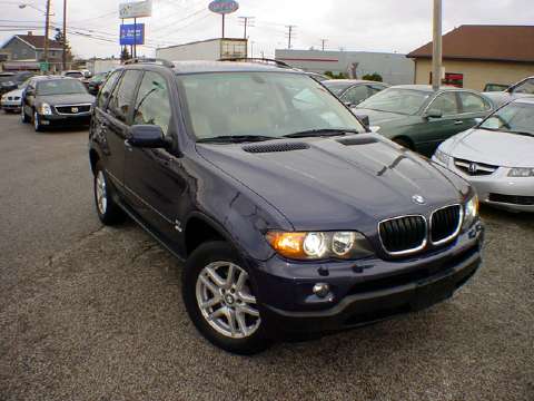 2005 BMW X5 3.0i